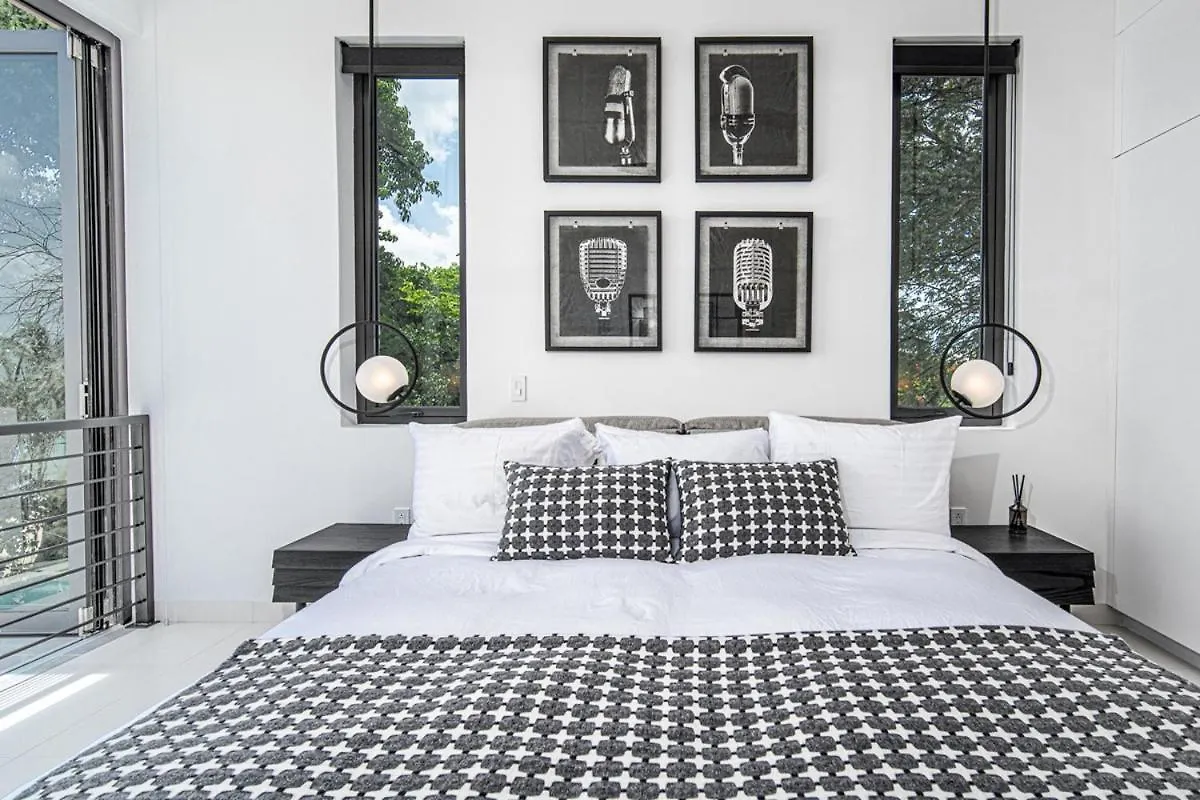 Vila Onyx By Blue Sky Luxury Saint James