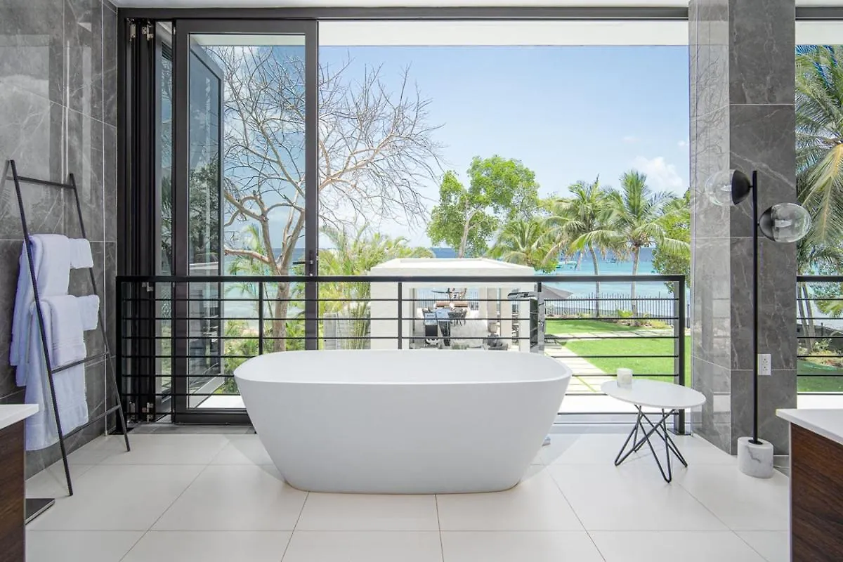 Vila Onyx By Blue Sky Luxury Saint James