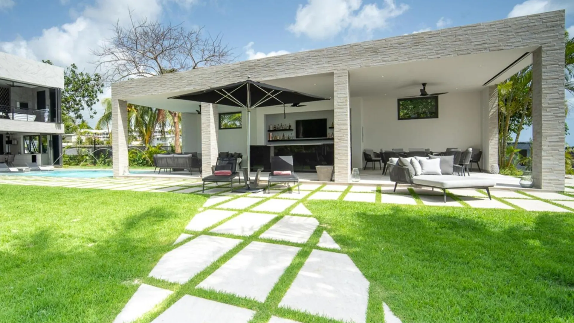 Vila Onyx By Blue Sky Luxury Saint James