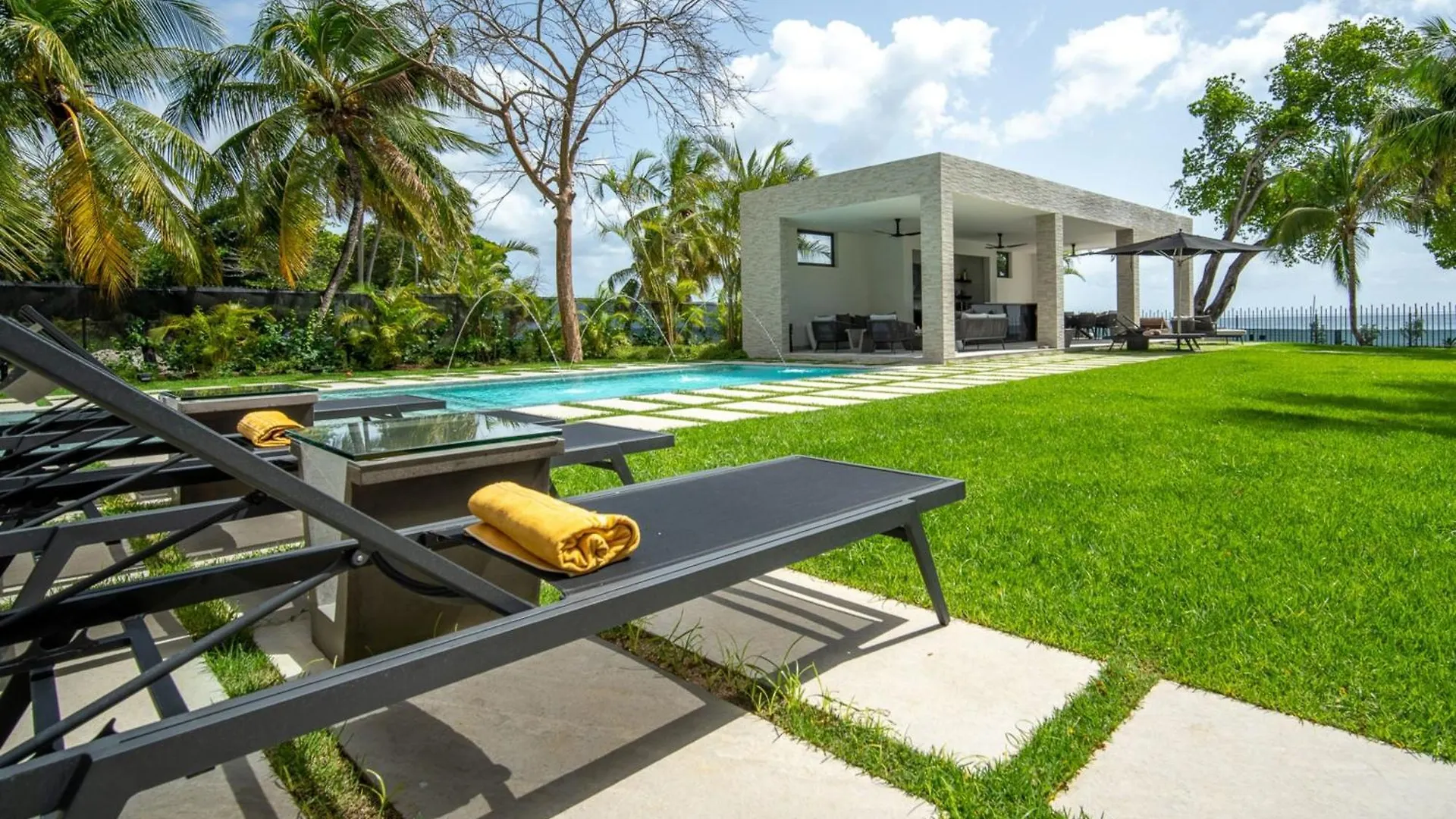 Villa Onyx By Blue Sky Luxury Saint James